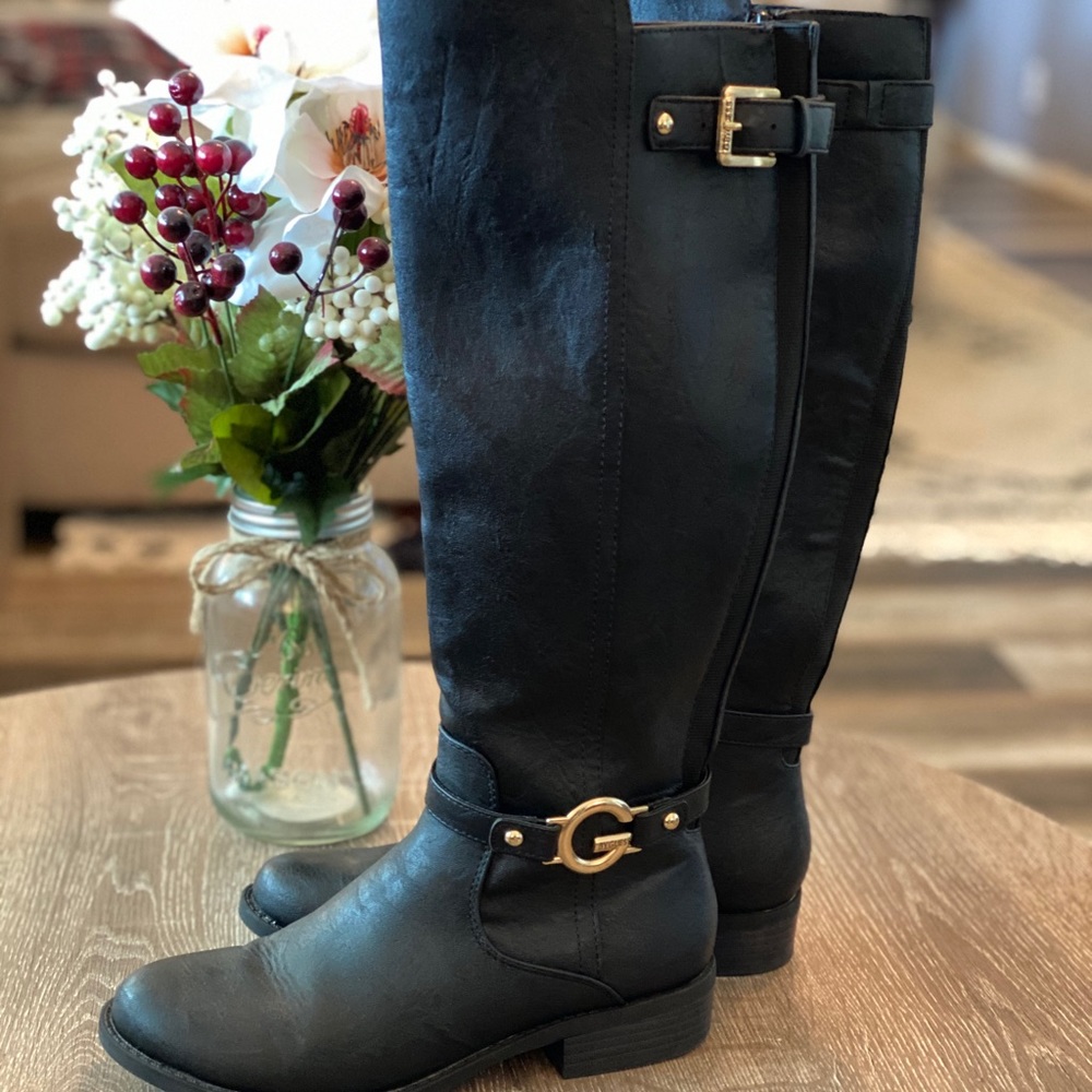Guess boots/black/gold buckle